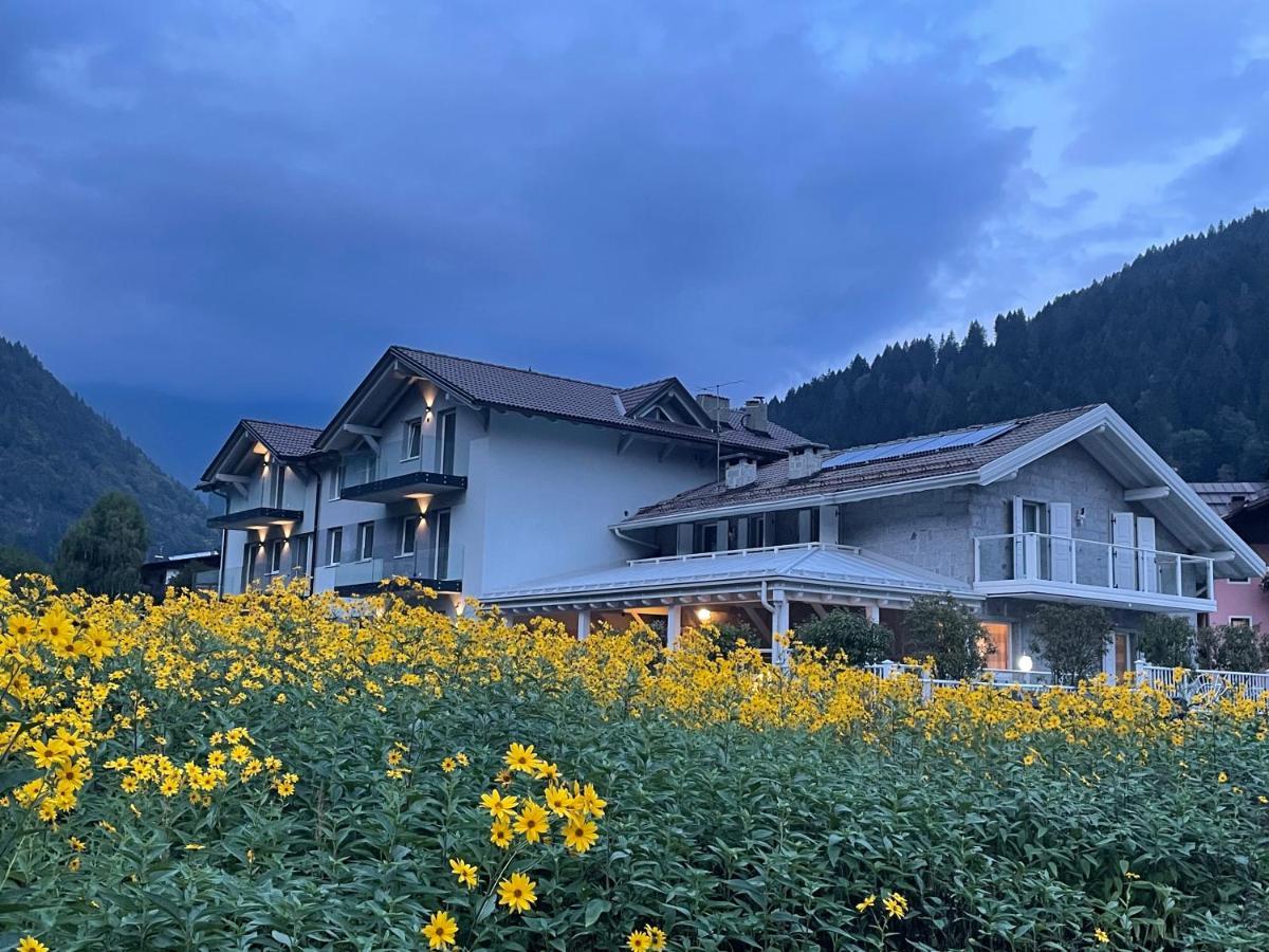 Rosensuite La Residenza Del Rosengarten بينْسولُ المظهر الخارجي الصورة