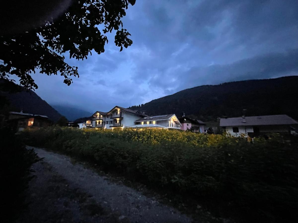 Rosensuite La Residenza Del Rosengarten بينْسولُ المظهر الخارجي الصورة