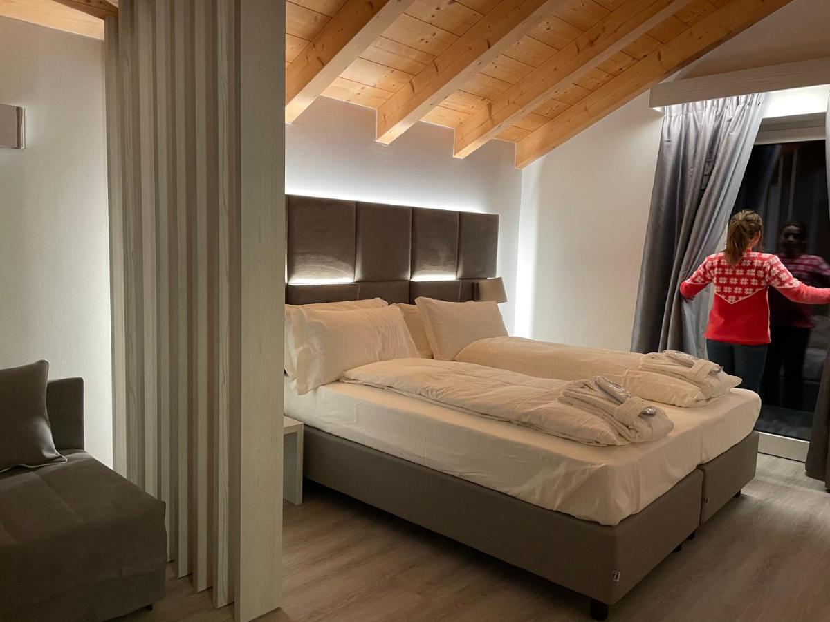 Rosensuite La Residenza Del Rosengarten بينْسولُ المظهر الخارجي الصورة